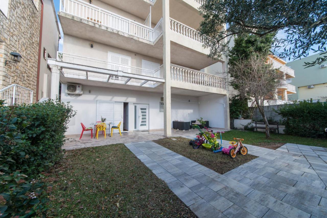 Family & Pet Friendly Apartment Iva Promajna Εξωτερικό φωτογραφία